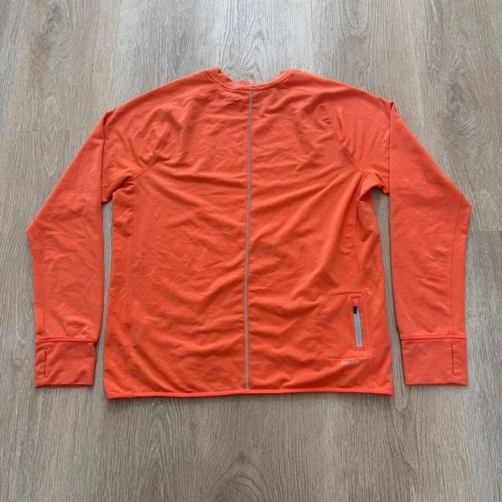 Nike Dri-FIT Sprint Long Sleeve Crew Running Shirt Mens Large Orange Thumbhole